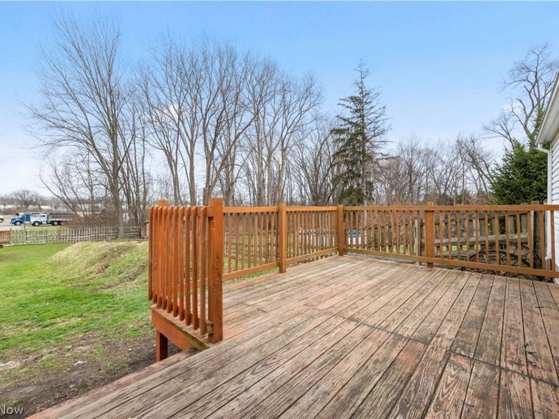 6635 Lake Ave, Elyria, OH 44035 Photo 25