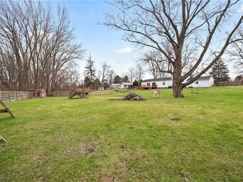 6635 Lake Ave, Elyria, OH 44035 Photo 27