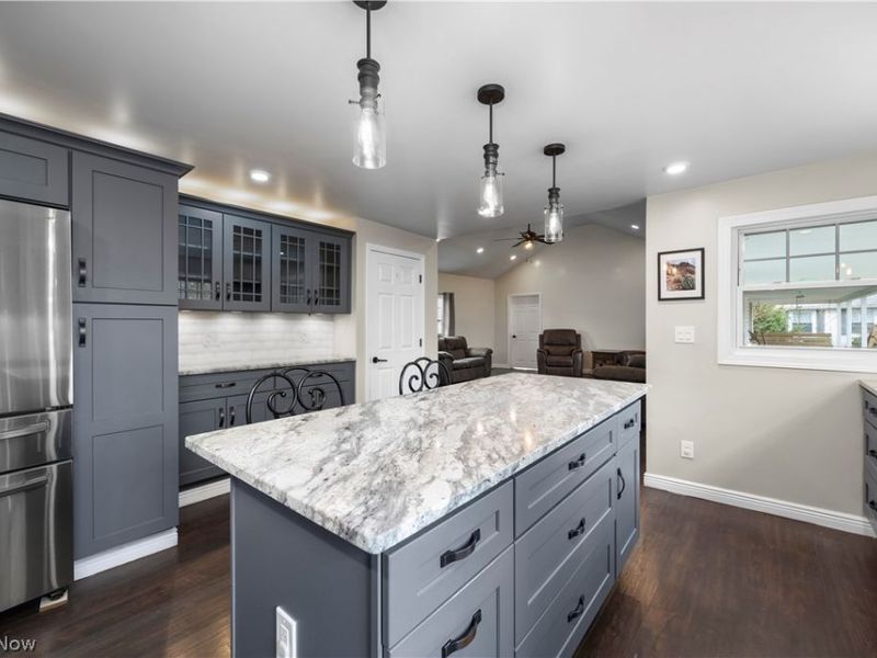 6635 Lake Ave, Elyria, OH 44035 Photo 6