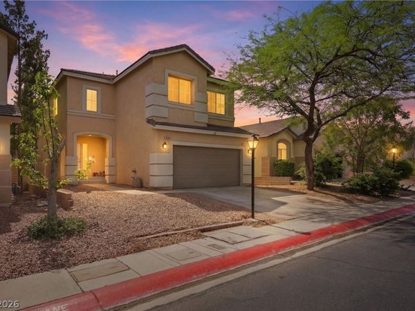 8833 Iron Hitch Avenue, Las Vegas, NV 89143