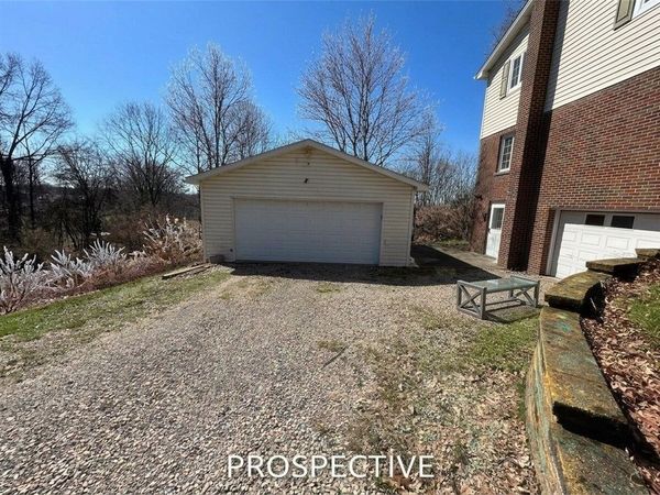 622 Ross Dr, Apollo, PA 15613