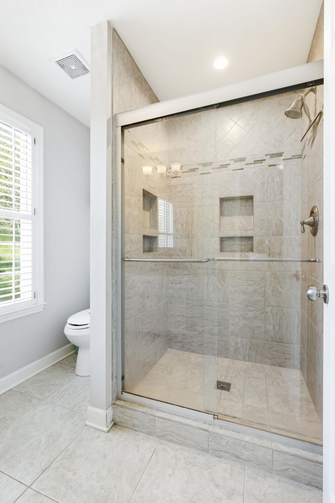 812 Harbor Place Drive Photo 25