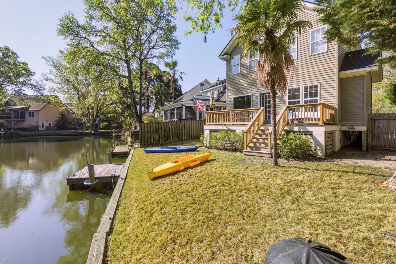 812 Harbor Place Drive Photo 32