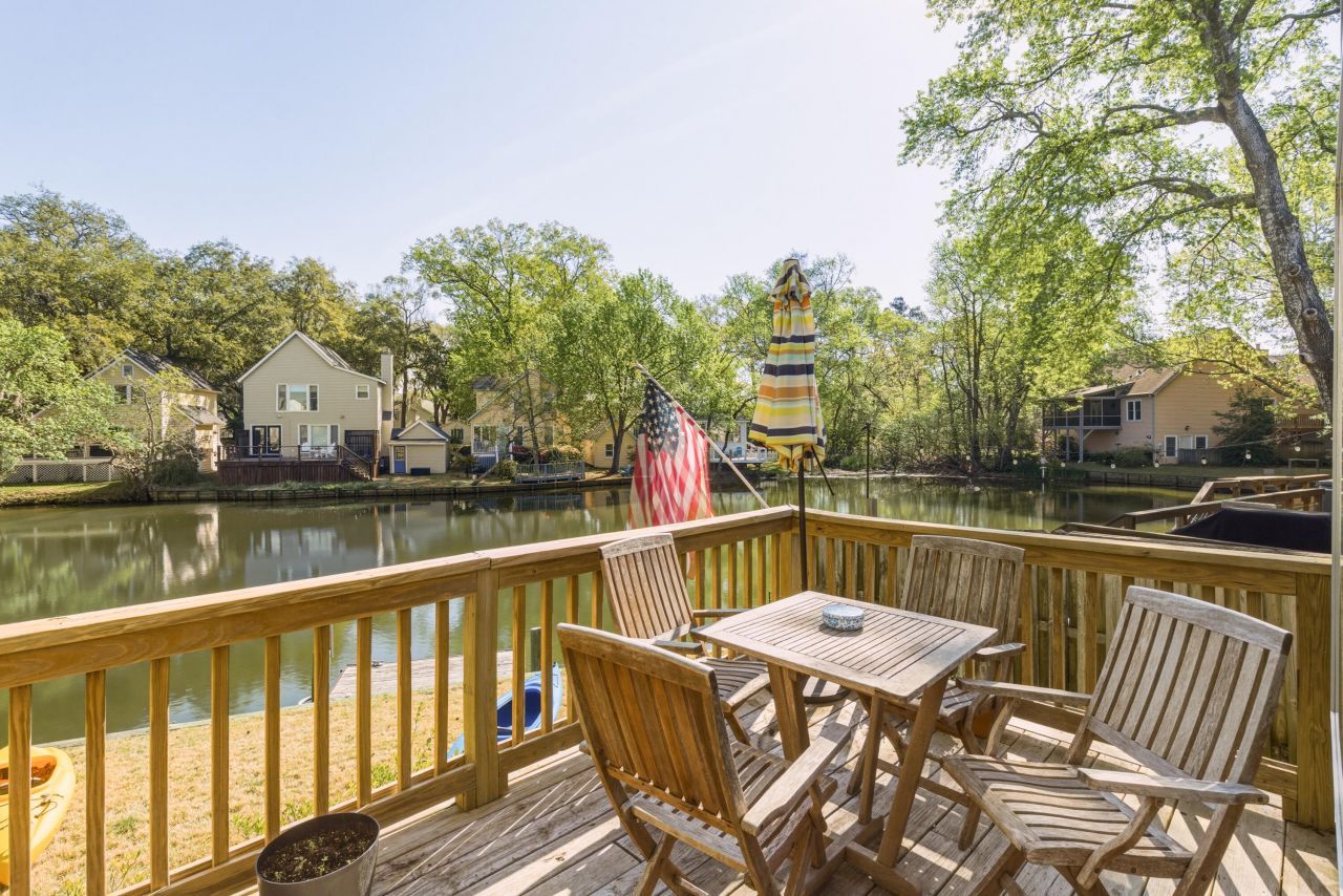 812 Harbor Place Drive Photo 4