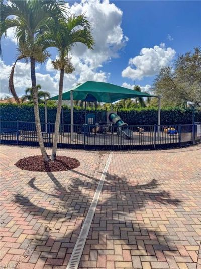 2094 Grove Dr, Naples, FL 34120 Photo