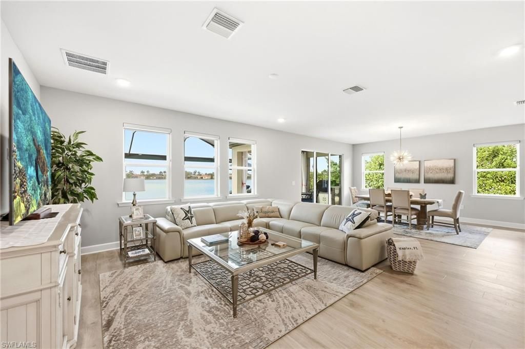 2094 Grove Dr, Naples, FL 34120 Photo