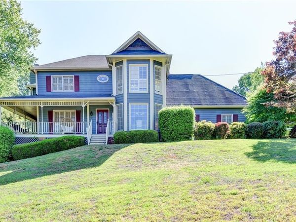 3486 Starwood Trail SW, Lilburn, GA 30047
