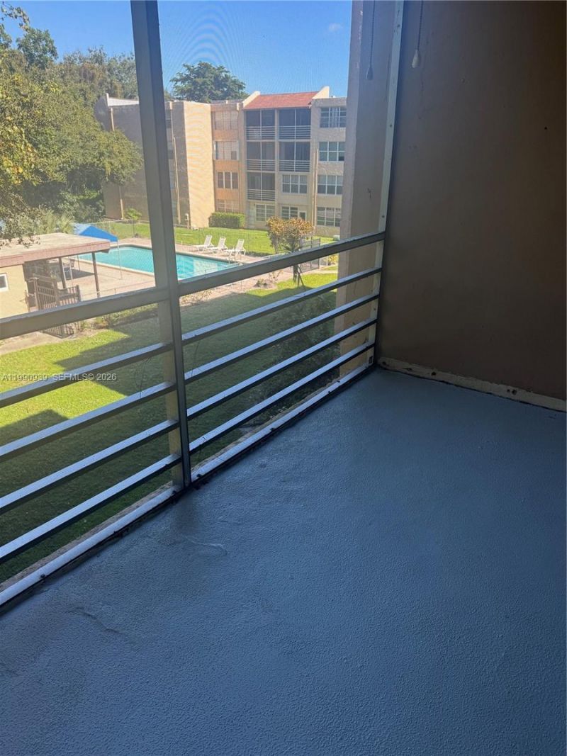 9450 Live Oak Pl, Unit 305, Davie, FL 33324 Photo