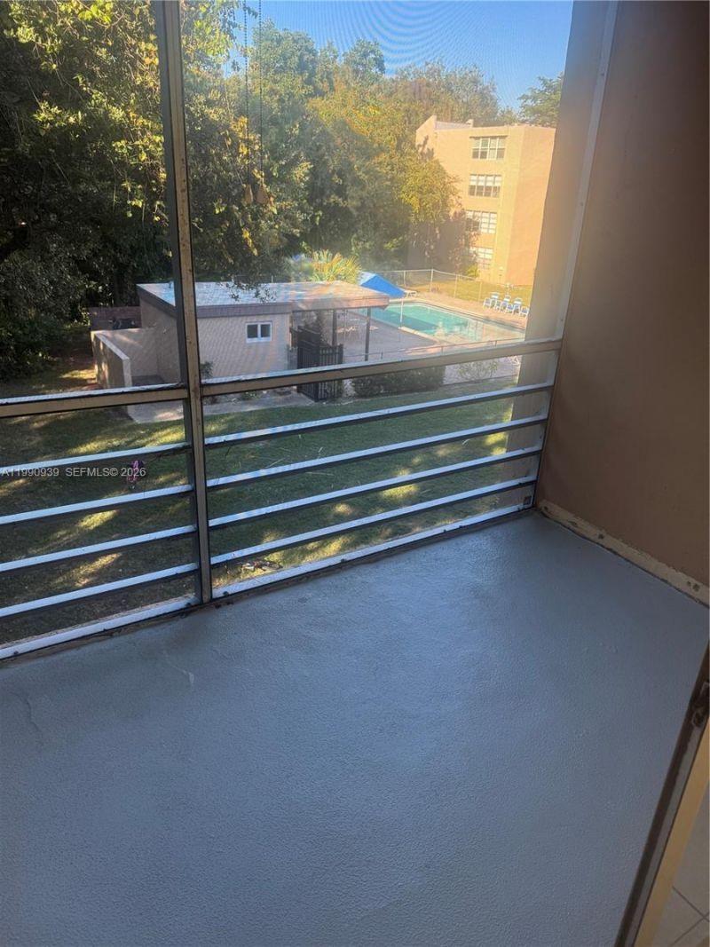 9450 Live Oak Pl, Unit 305, Davie, FL 33324 Photo