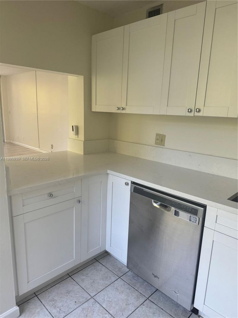 9450 Live Oak Pl, Unit 305, Davie, FL 33324 Photo