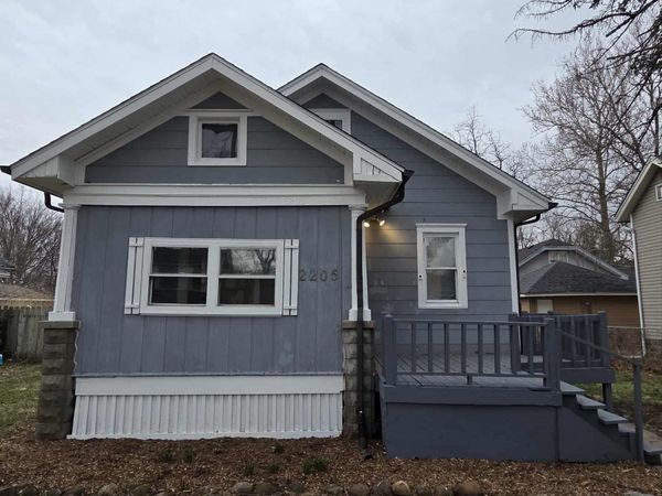2205 18th Avenue, ROCKFORD, IL 61104