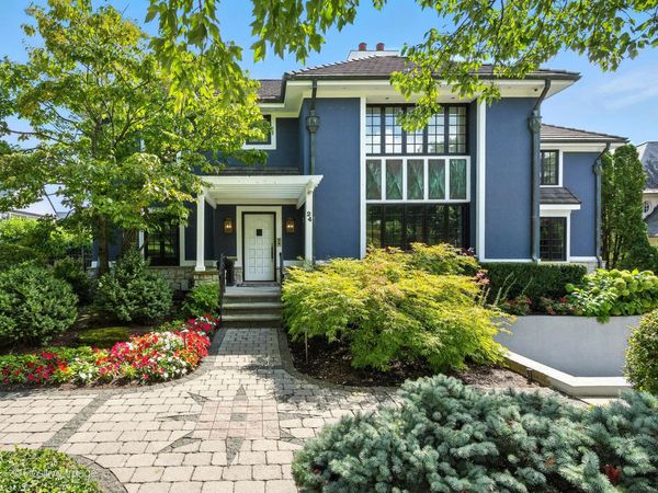 24 S WASHINGTON Circle , Hinsdale, IL 60521