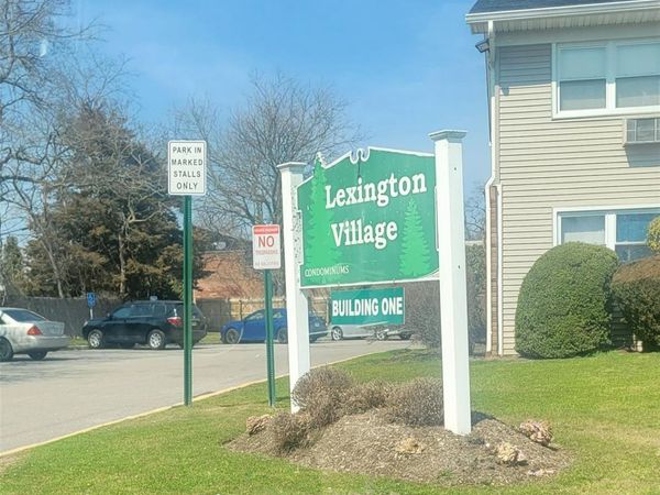 1 E Hemlock Drive , Unit Apt # 160, Bay Shore, NY 11706