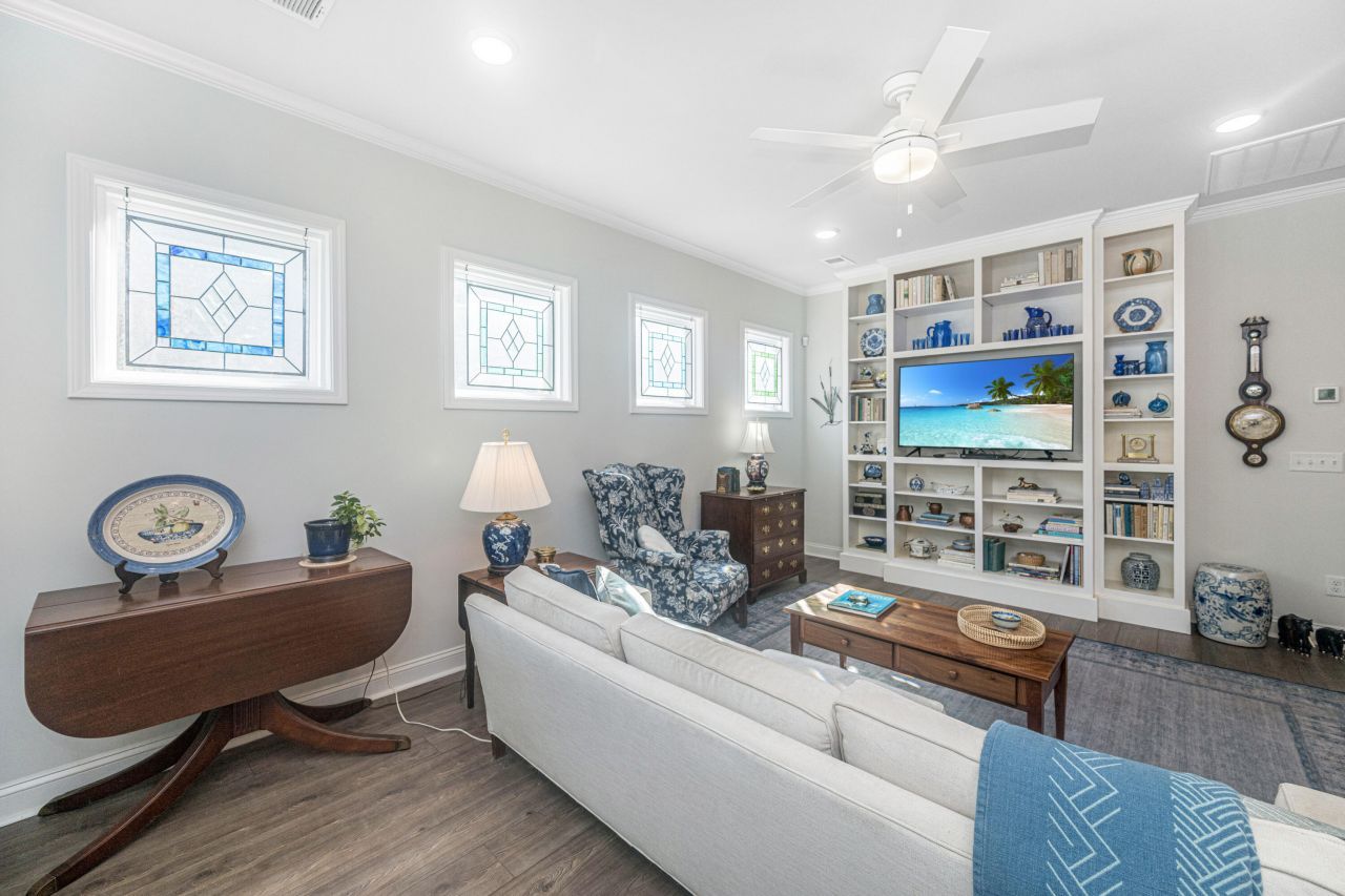 6228 Woodsedge Court Photo 12