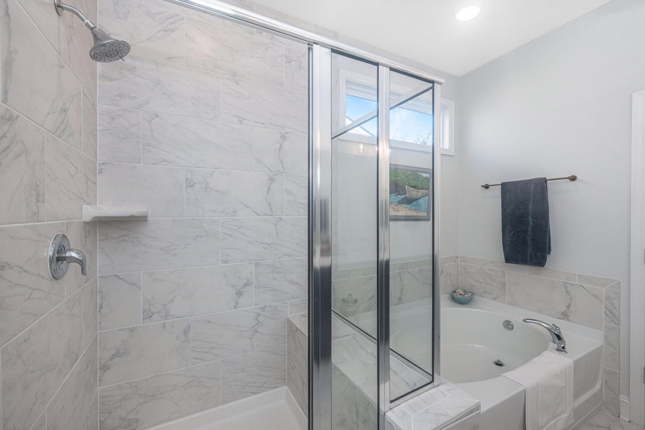 6228 Woodsedge Court Photo 21