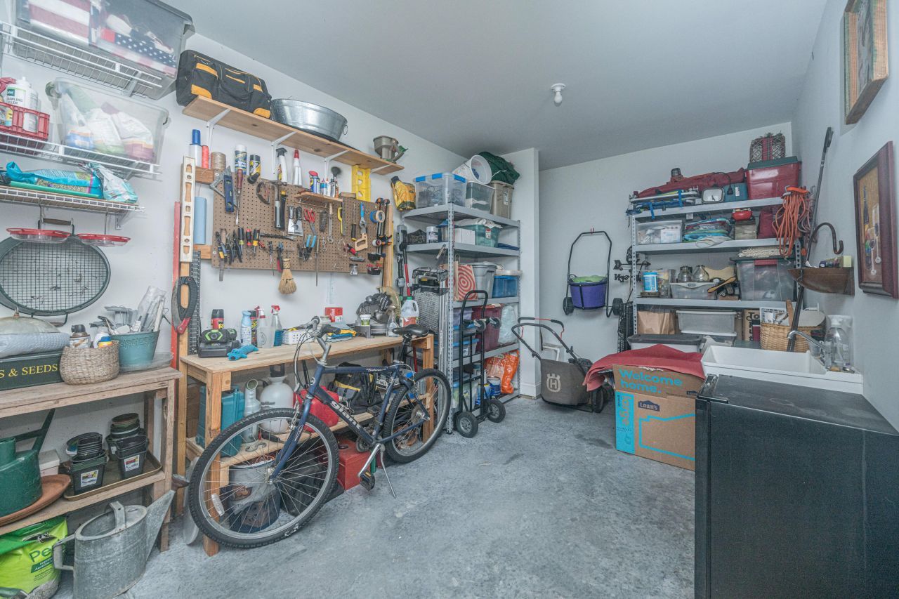 6228 Woodsedge Court Photo 49