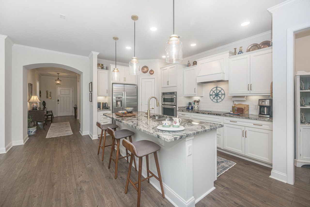 6228 Woodsedge Court Photo 8