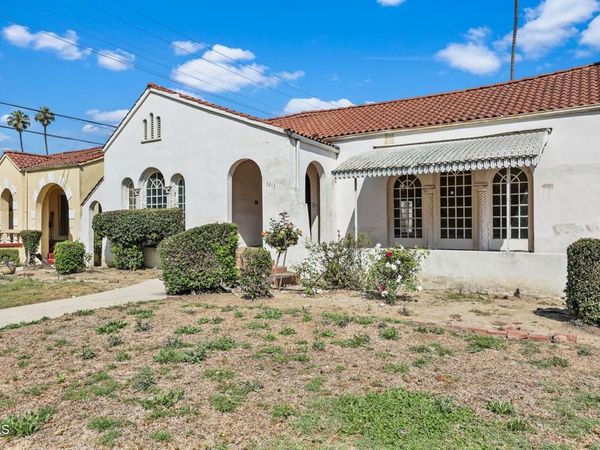 3273 Country Club Drive, Los Angeles, CA 90019