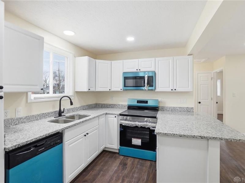 239 Travis Drive, Riverside, OH 45431 Photo 10