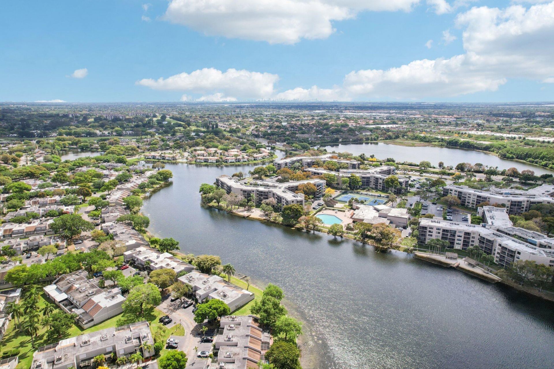 1101 Colony Point Circle, Unit 404, Pembroke Pines, FL 33026 Photo