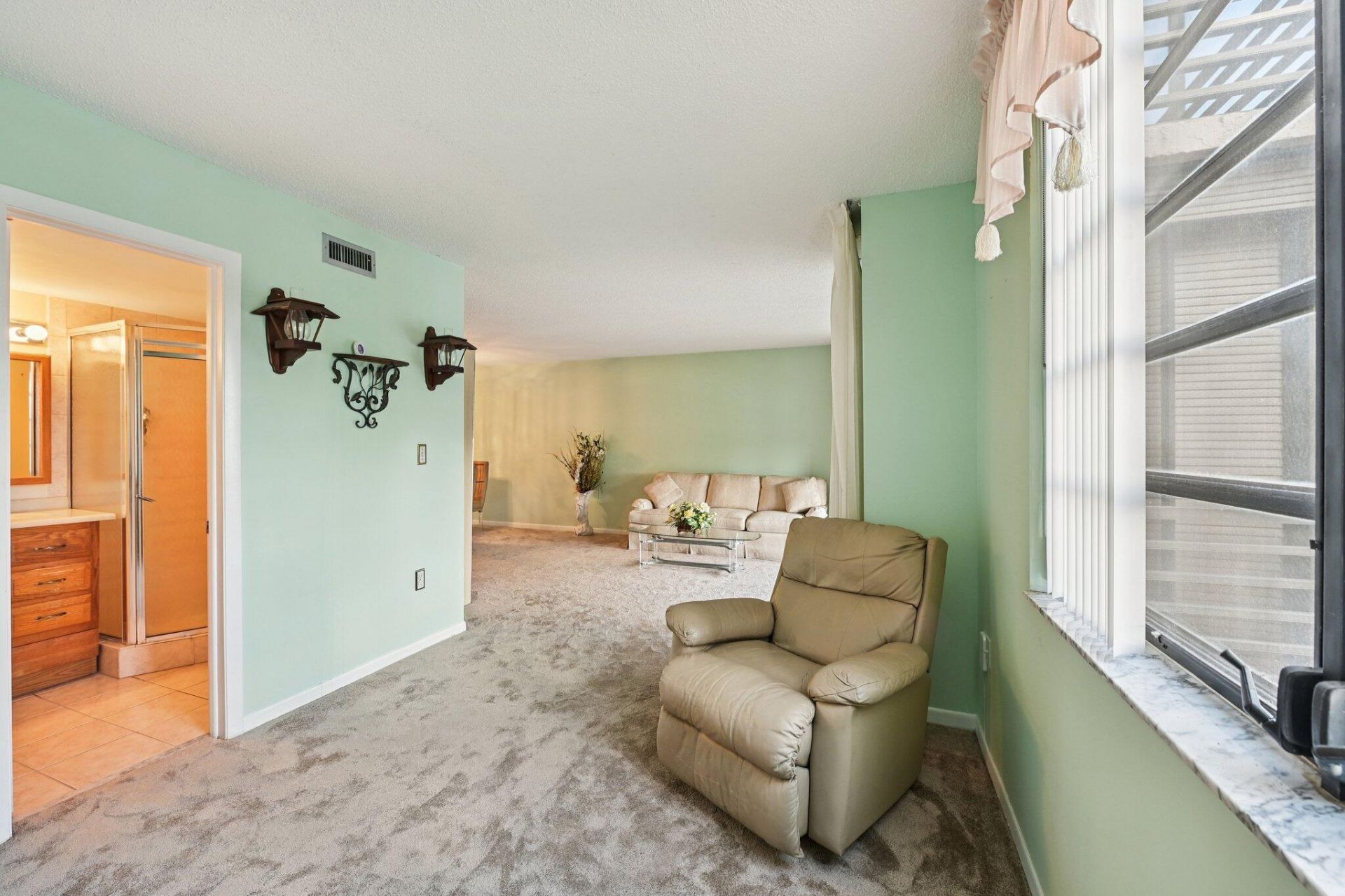 1101 Colony Point Circle, Unit 404, Pembroke Pines, FL 33026 Photo