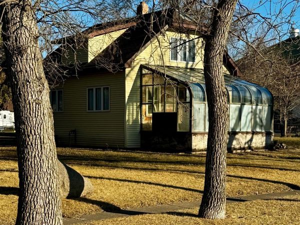 205 Wilcox Avenue N, Buffalo, ND 58011