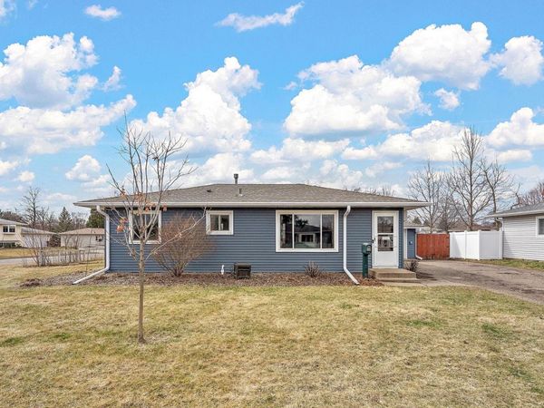 7077 Delaney Avenue, Inver Grove Heights, MN 55076