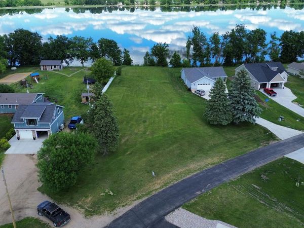 20709 County Highway 21, Detroit Lakes, MN 56501