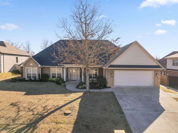 813 Cascade Dr , Cabot, AR 72023