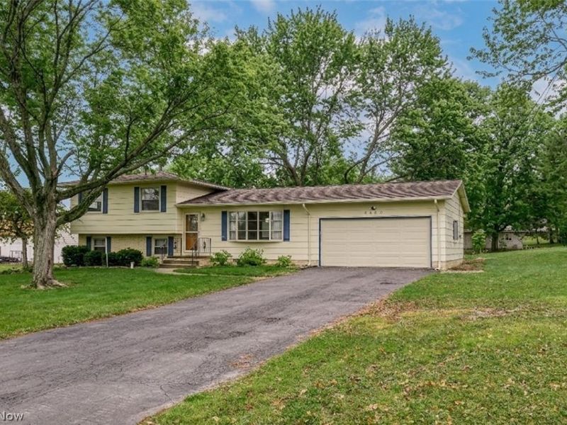 6860 Beridge Street, Louisville, OH 44641 Photo 1