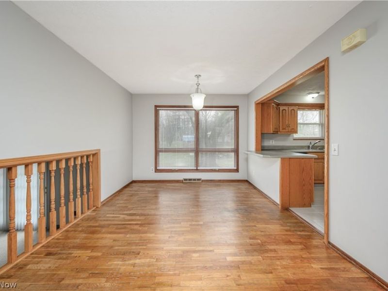 6860 Beridge Street, Louisville, OH 44641 Photo 12