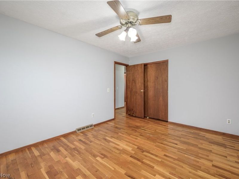 6860 Beridge Street, Louisville, OH 44641 Photo 22