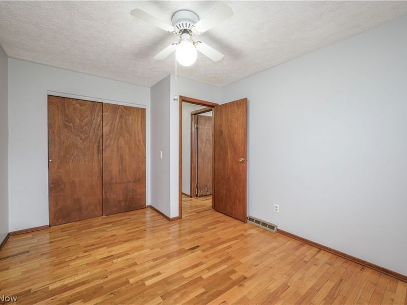 6860 Beridge Street, Louisville, OH 44641 Photo 22