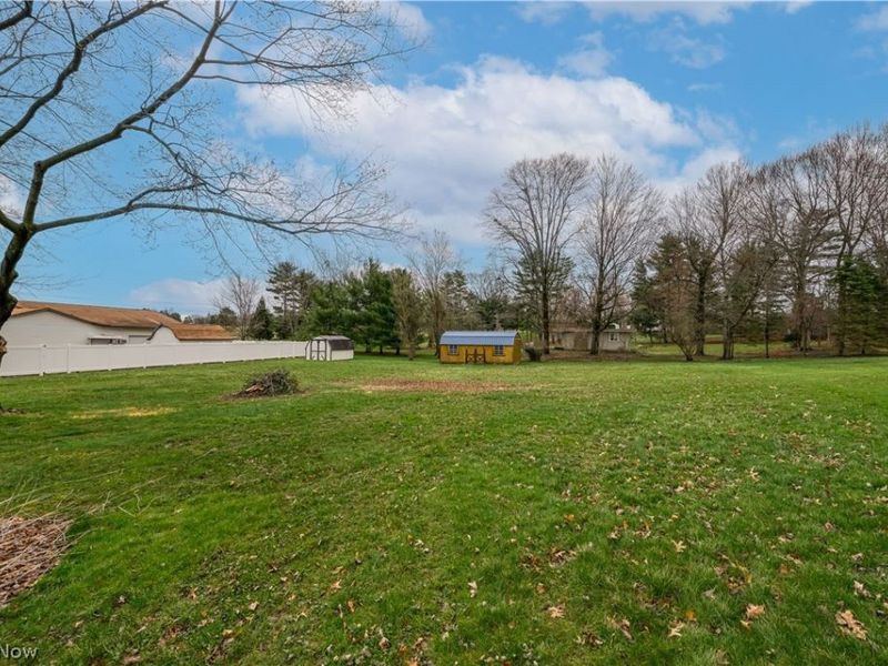 6860 Beridge Street, Louisville, OH 44641 Photo 31