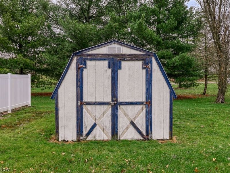 6860 Beridge Street, Louisville, OH 44641 Photo 33