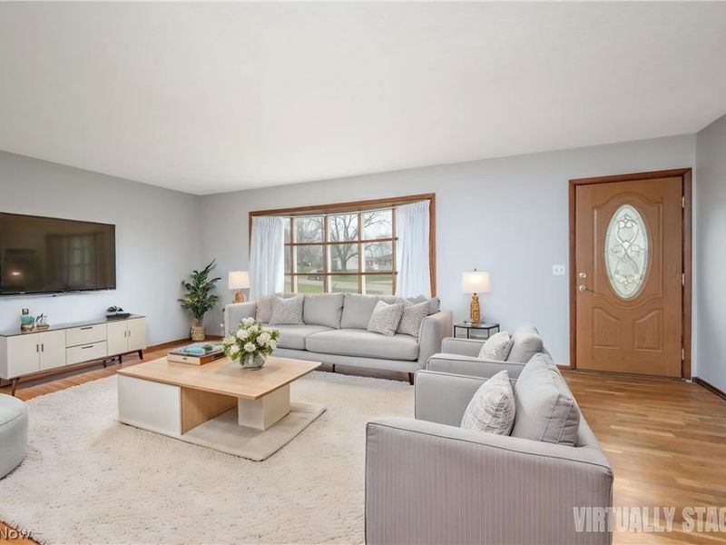 6860 Beridge Street, Louisville, OH 44641 Photo 7