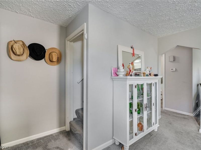 616 Poland Avenue, Struthers, OH 44471 Photo 16