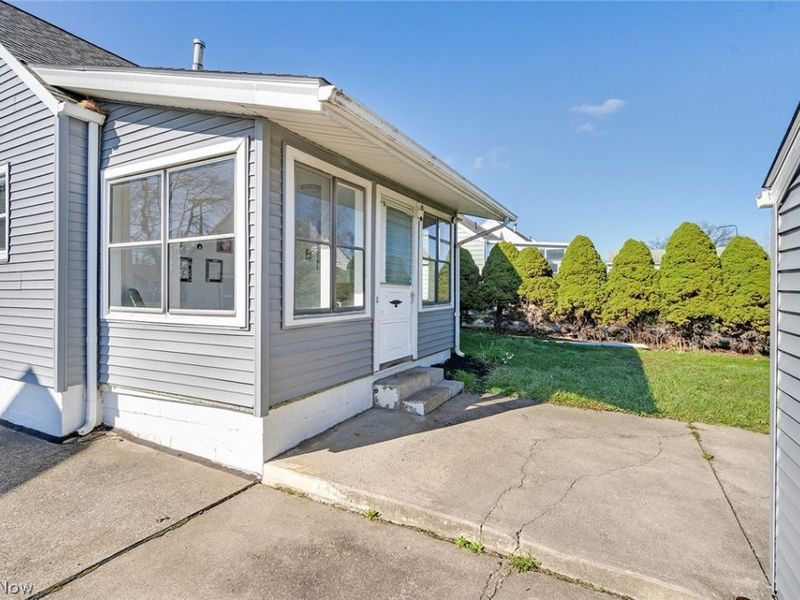 616 Poland Avenue, Struthers, OH 44471 Photo 6