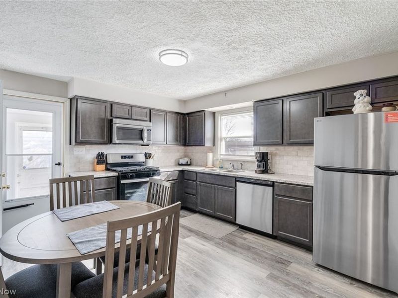 616 Poland Avenue, Struthers, OH 44471 Photo 7