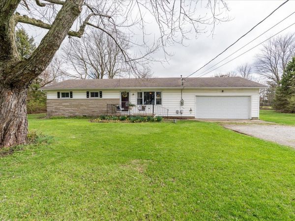 392 Hickory Lane , Washington Court House, OH 43160