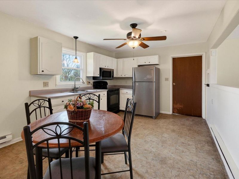 392 Hickory Lane , Washington Court House, OH 43160 Photo 8