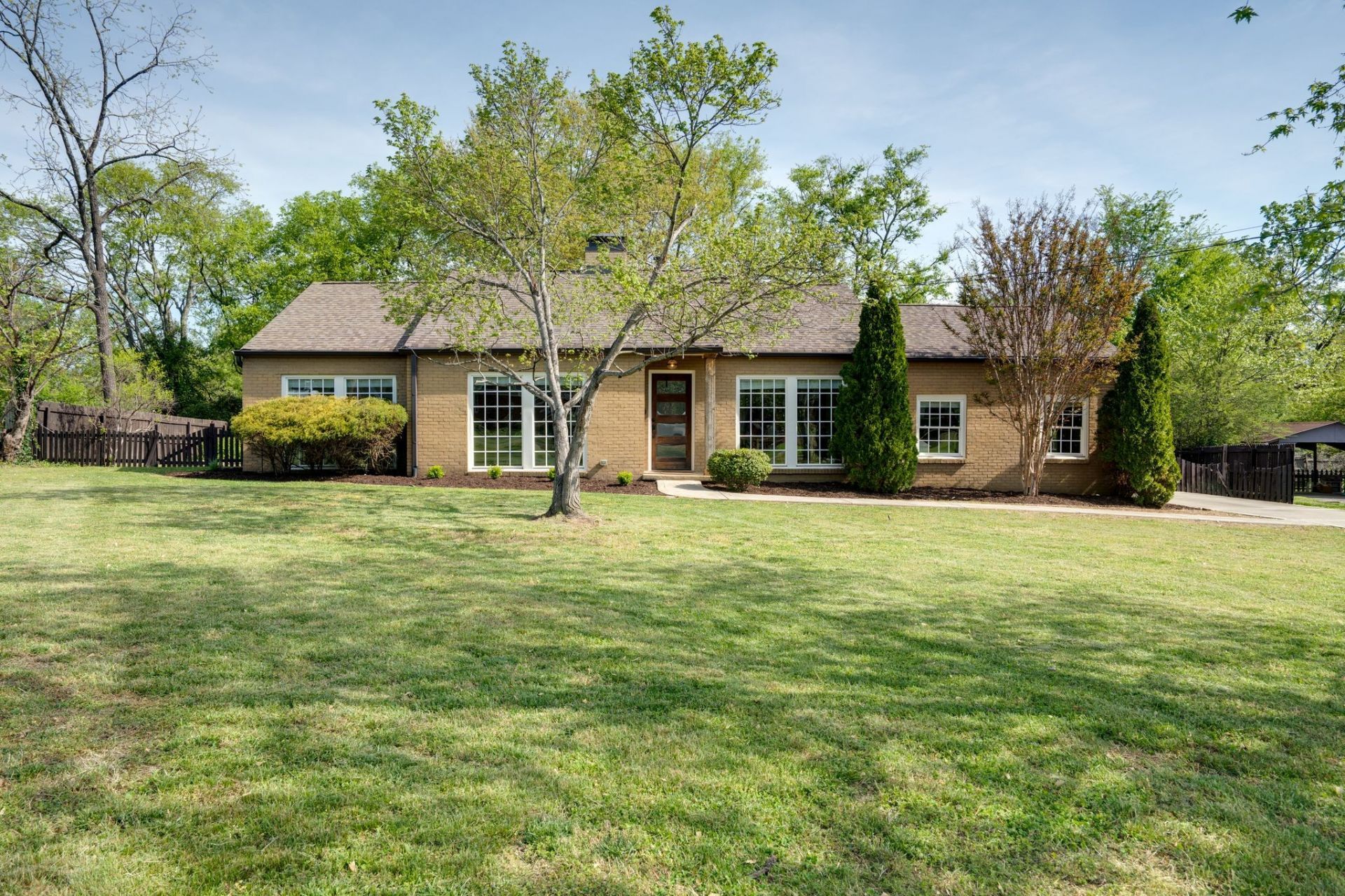 1209 Kenwood Dr, Nashville, TN 37216 Main Photo