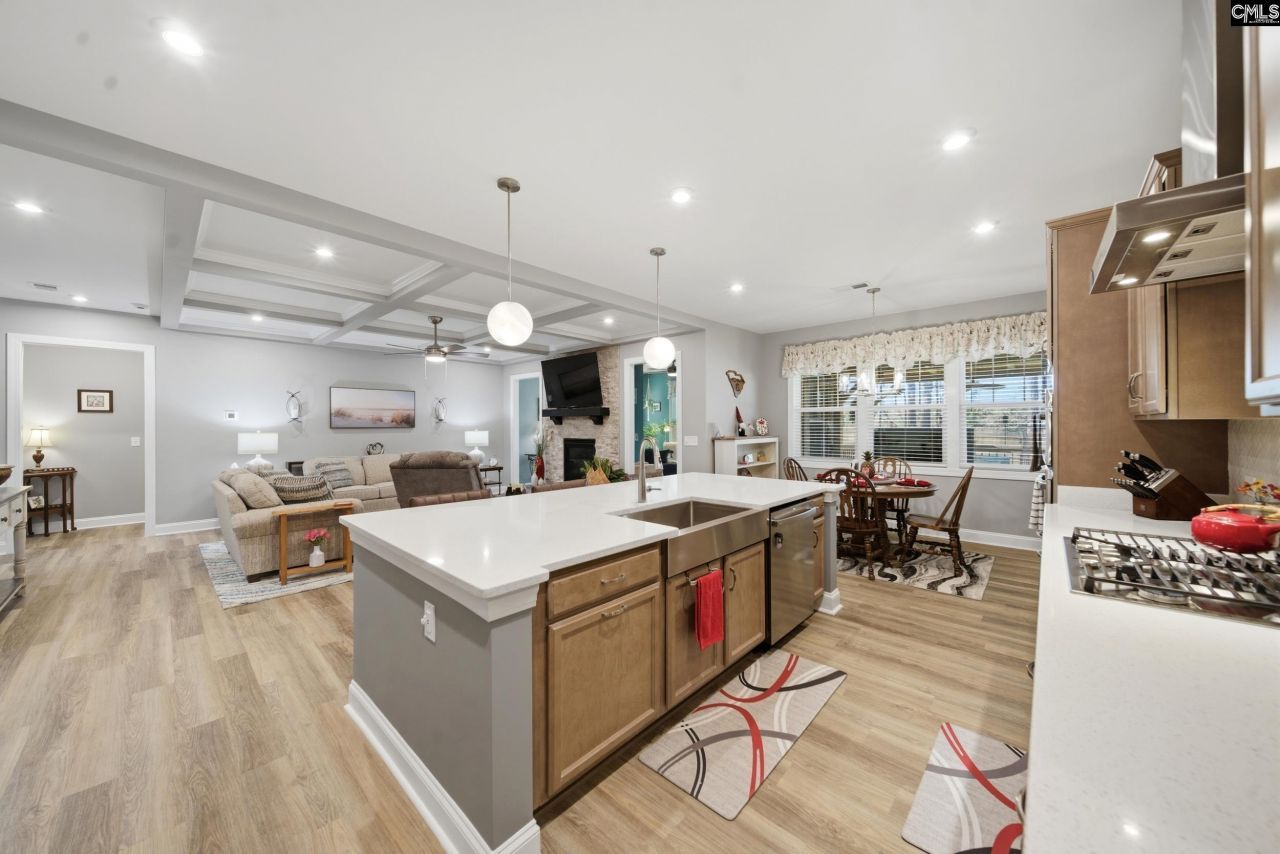 749 Scarlet Oak Road Photo 17