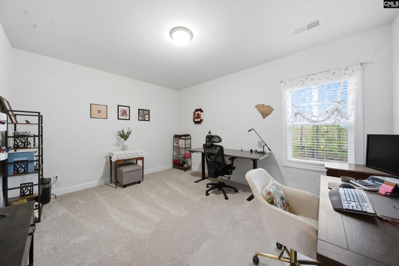 749 Scarlet Oak Road Photo 35