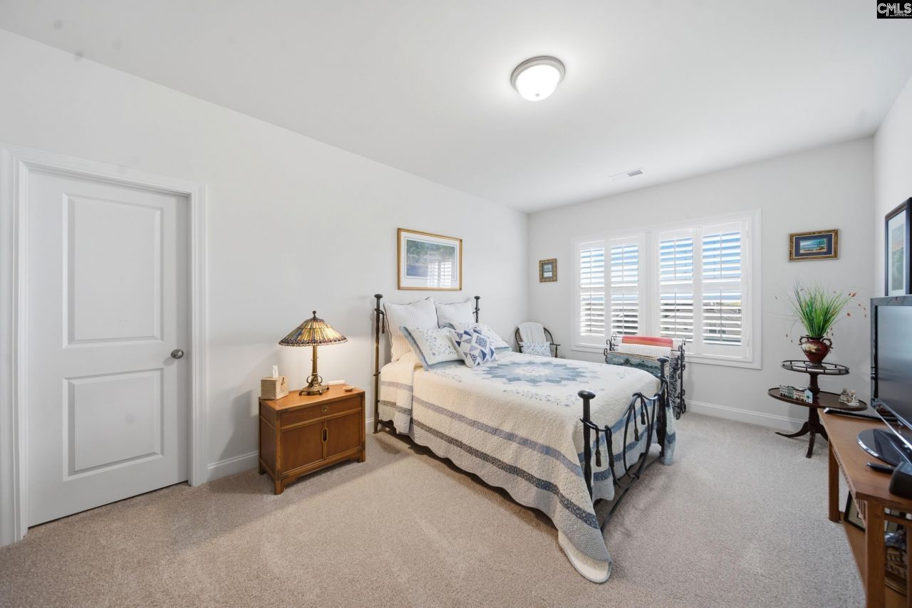 749 Scarlet Oak Road Photo 36