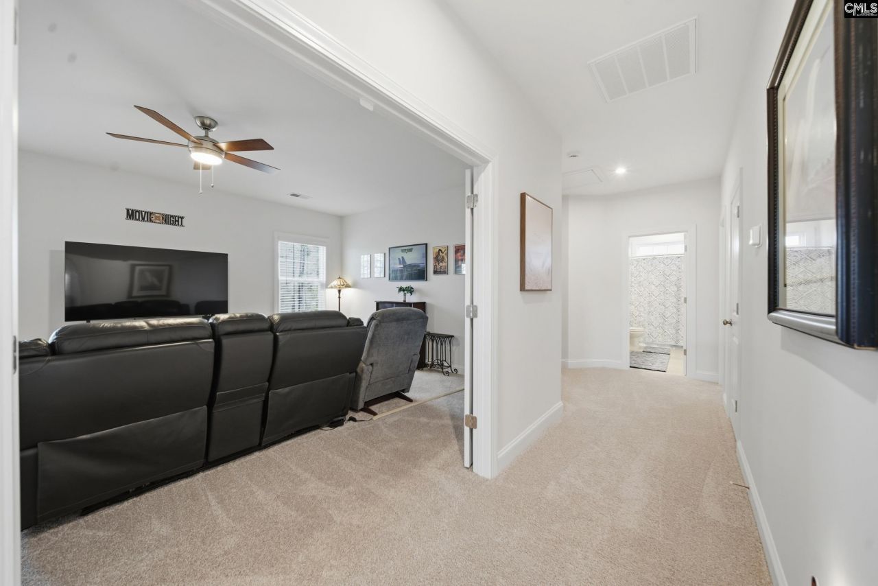 749 Scarlet Oak Road Photo 43