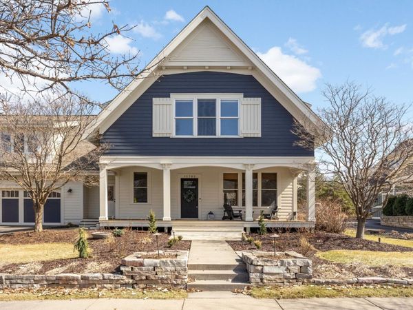 15782 Cobblestone Lake Parkway, Apple Valley, MN 55124