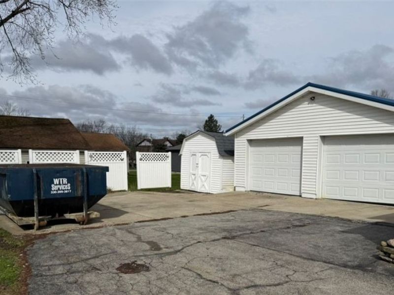 359 Denman Avenue, Cortland, OH 44410 Photo 3