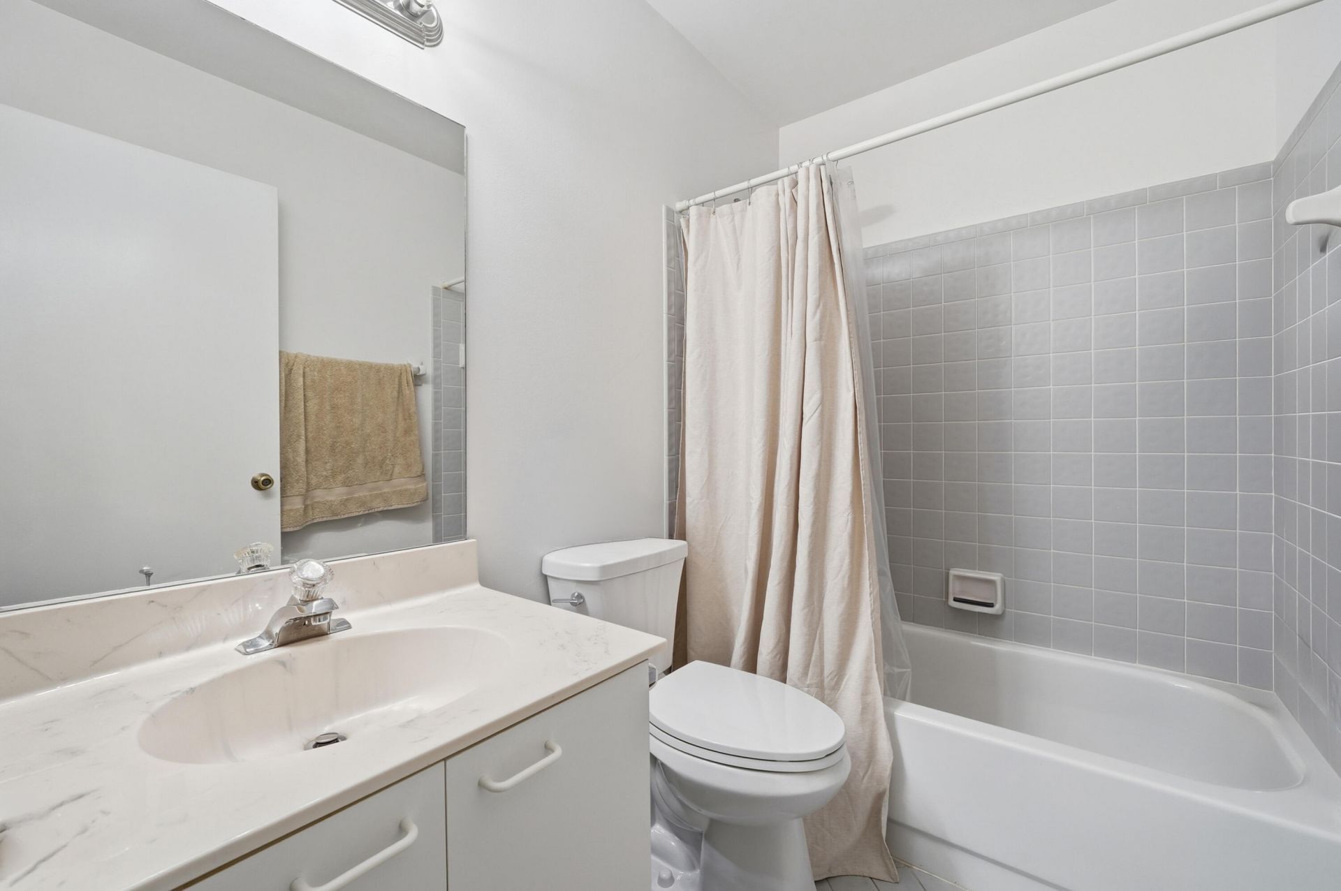 10690 NW 12th Drive, Plantation, FL 33322 Photo