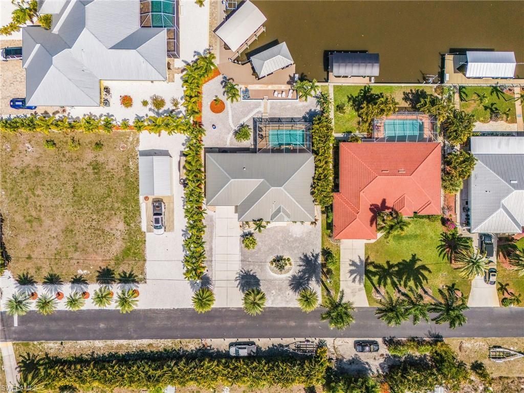 3778 Pinetree Dr, Saint James City, FL 33956 Photo